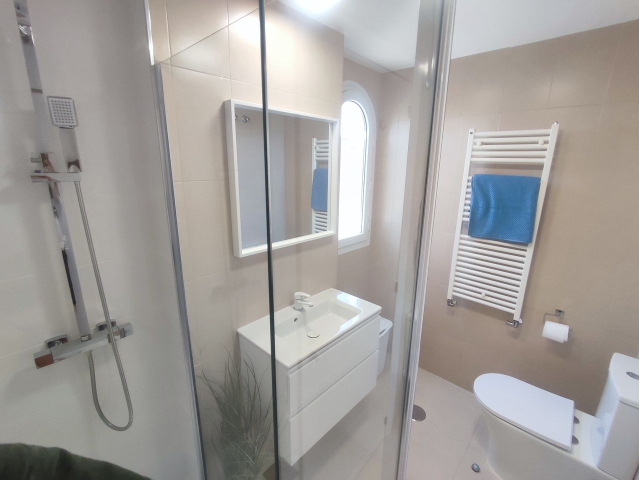 2-Bedroom Apartment in Sucina, Sucina - Image 4