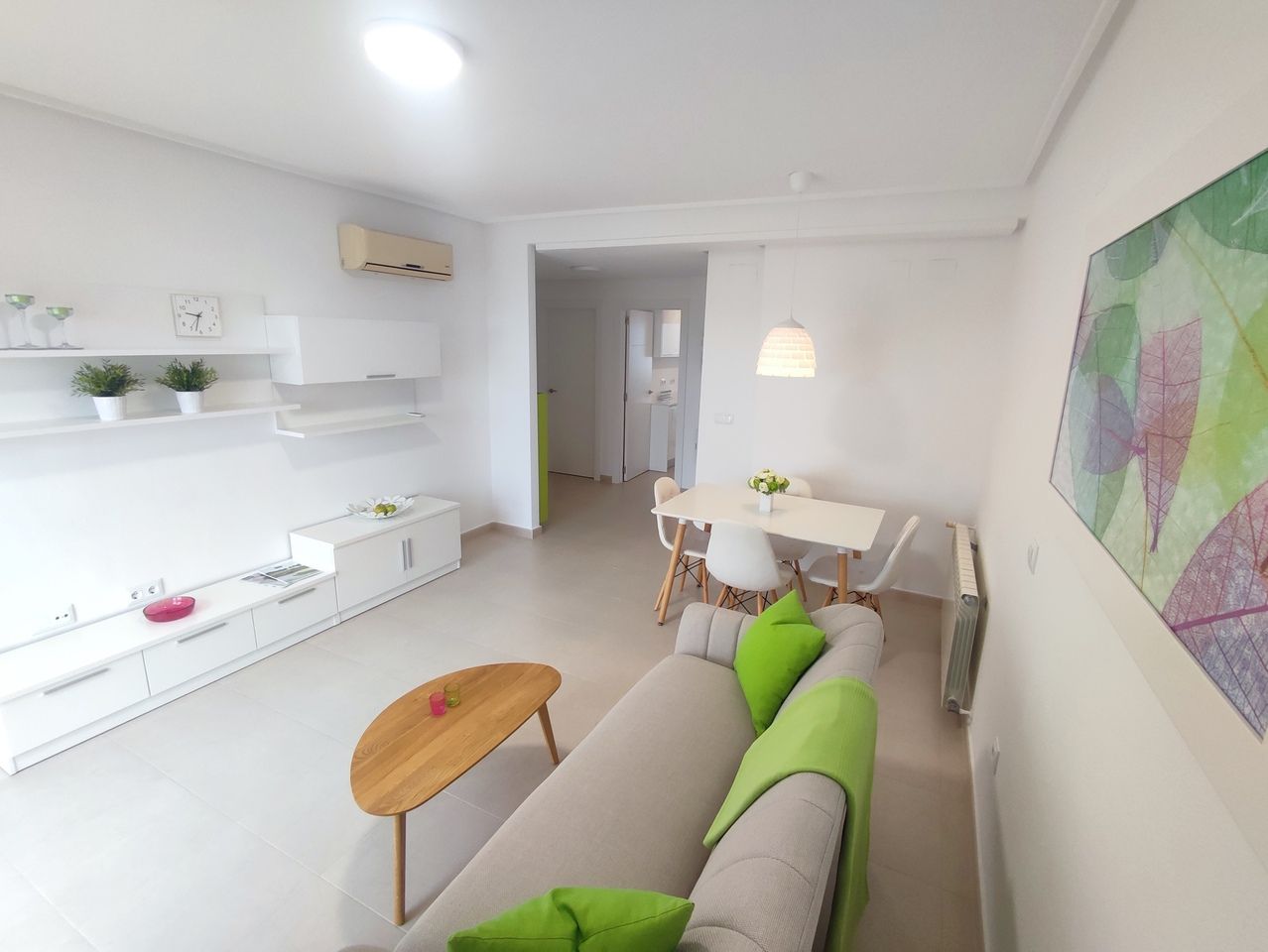 2-Bedroom Apartment in Sucina, Sucina - Image 6