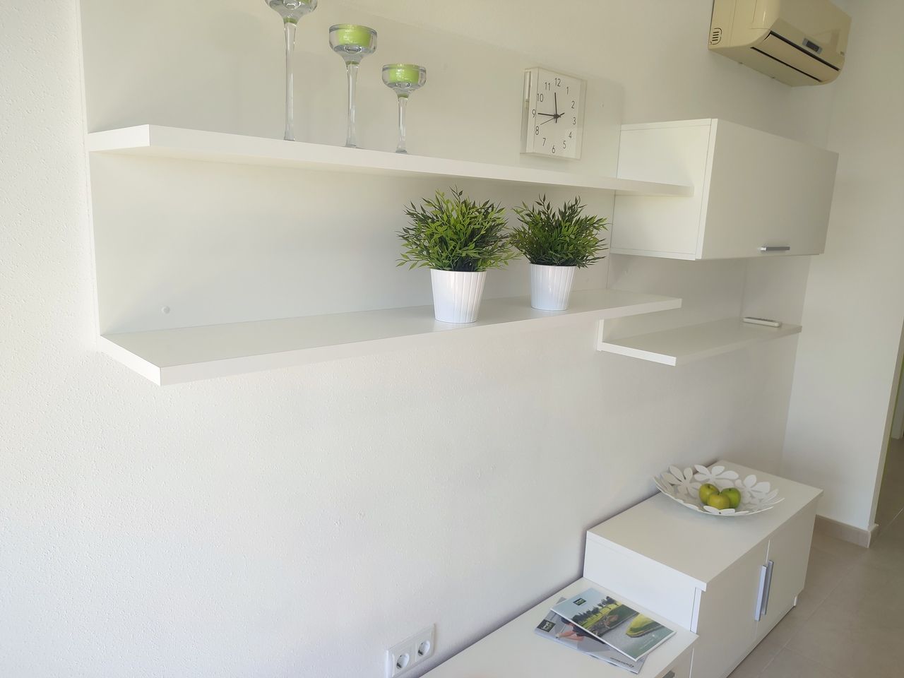 2-Bedroom Apartment in Sucina, Sucina - Image 9
