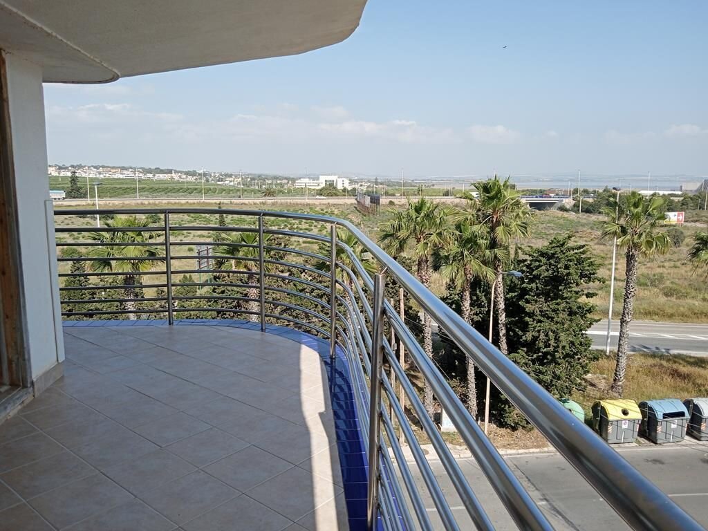 2-Bedroom Apartment in Centro, Torrevieja - Image 20