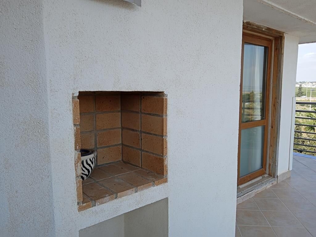 2-Bedroom Apartment in Centro, Torrevieja - Image 27