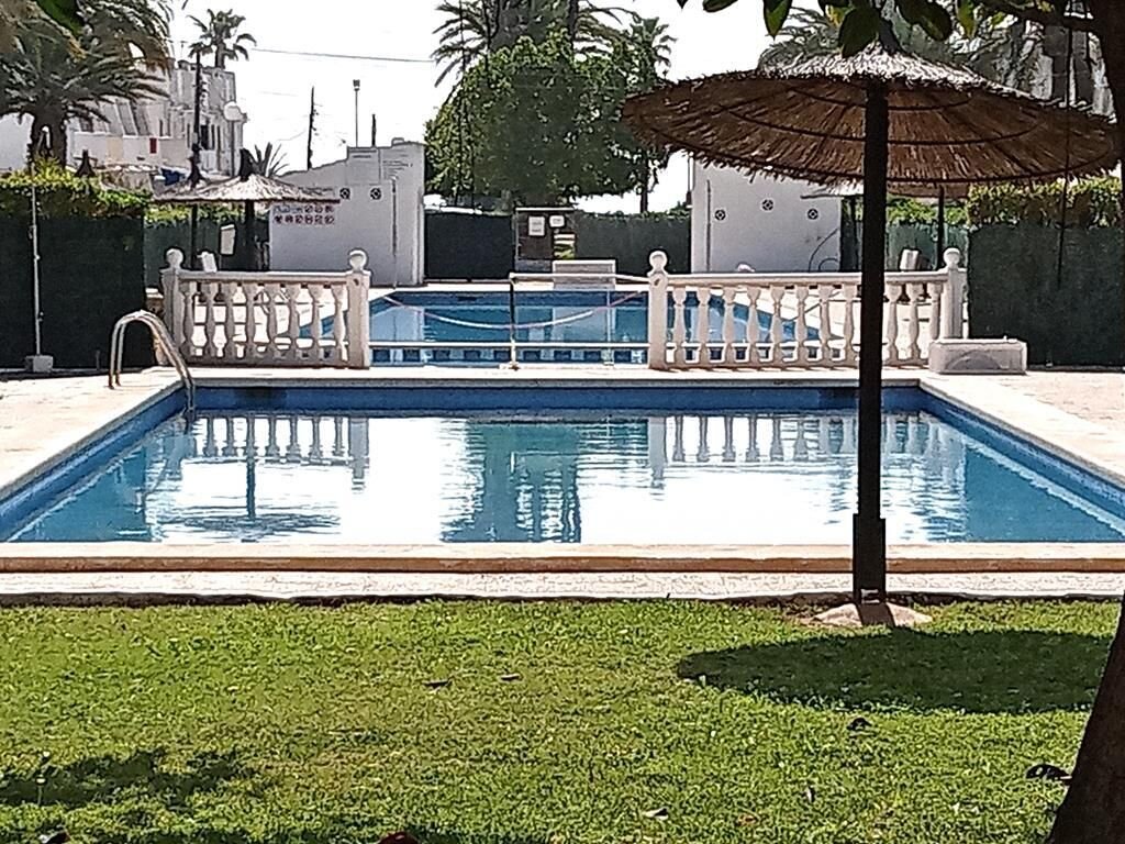 2-Bedroom Apartment in Centro, Torrevieja - Image 3