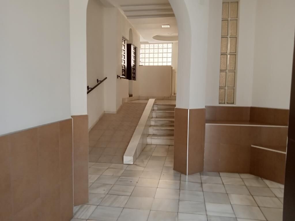 2-Bedroom Apartment in Centro, Torrevieja - Image 4