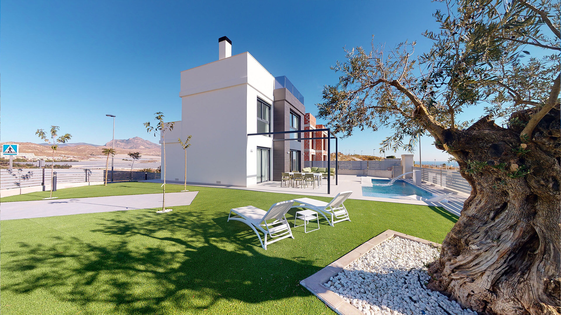 3-Bedroom Detached House in Mutxamel - Image 3