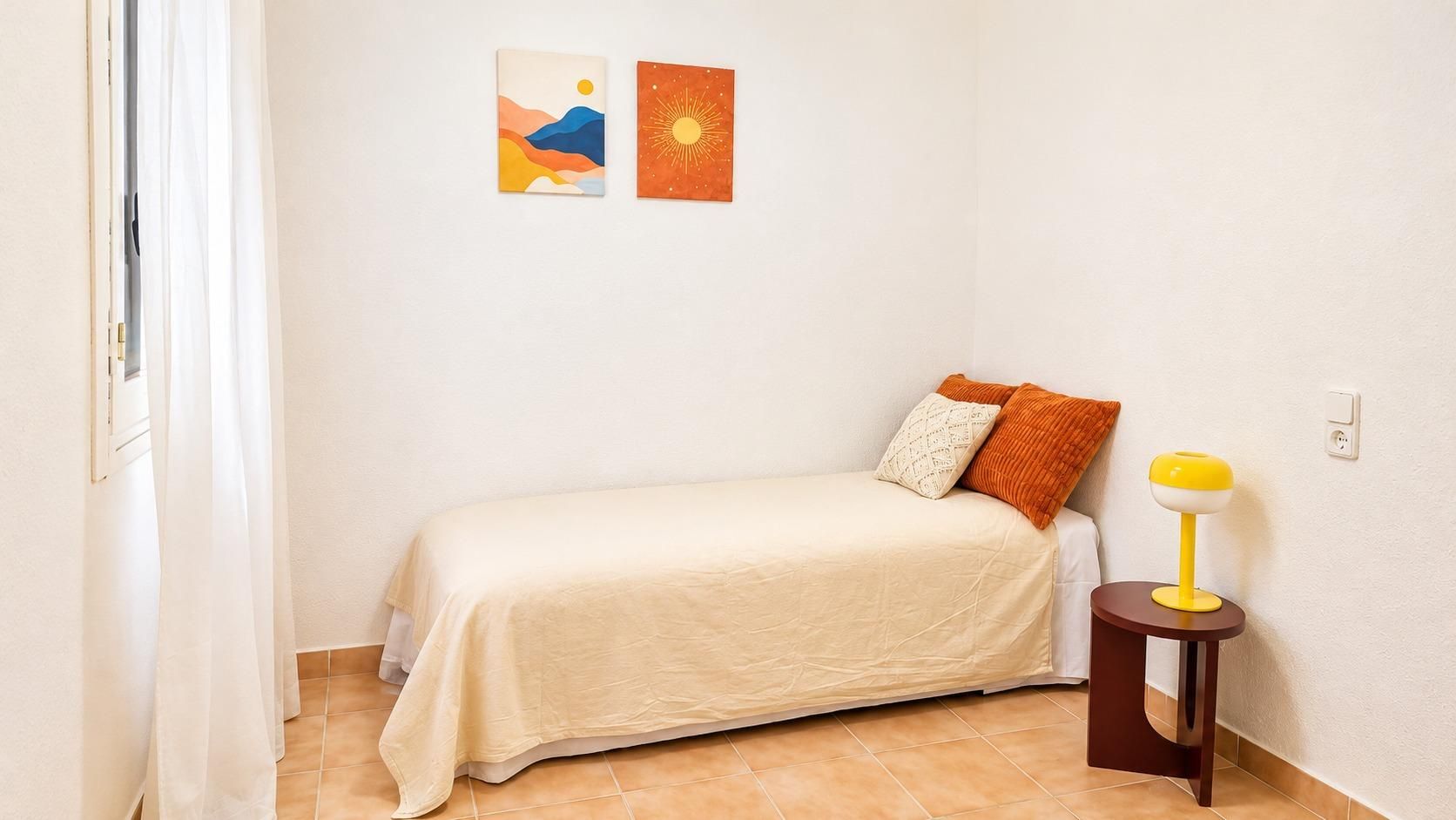 2-Bedroom Apartment in Estacion de Autobuses, Torrevieja - Image 17