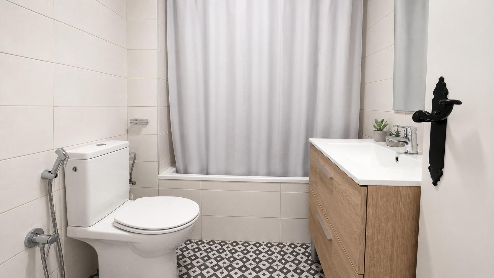 2-Bedroom Apartment in Estacion de Autobuses, Torrevieja - Image 21
