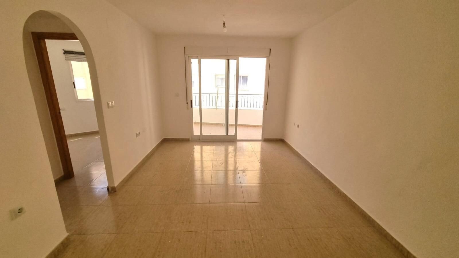 2-Bedroom Apartment in Centro, Torrevieja - Image 11