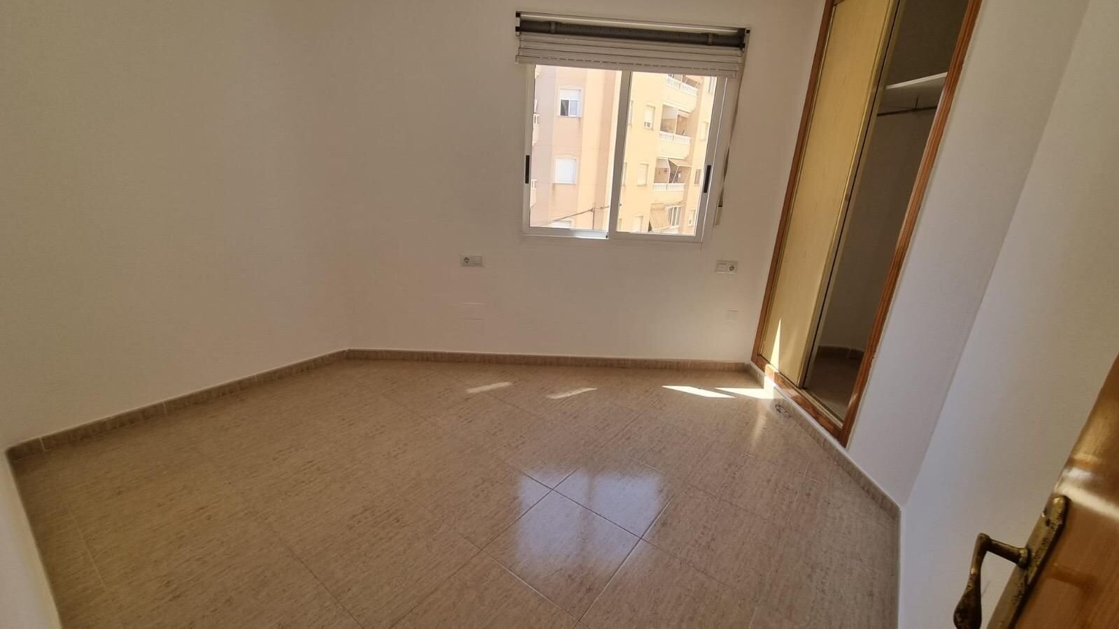2-Bedroom Apartment in Centro, Torrevieja - Image 12