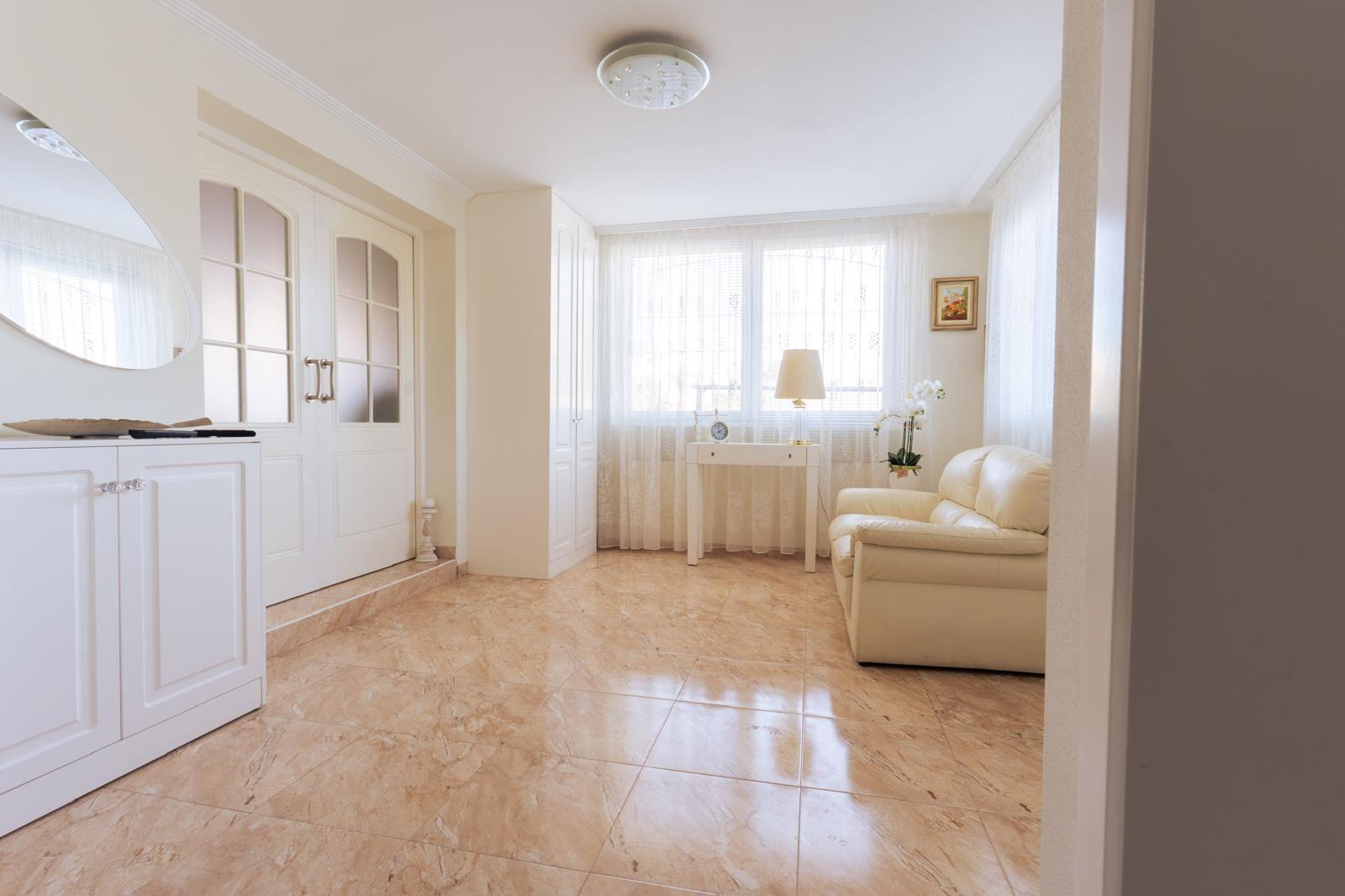 7-Bedroom Villa in Los Balcones - Los Altos del Edén, Torrevieja - Image 22