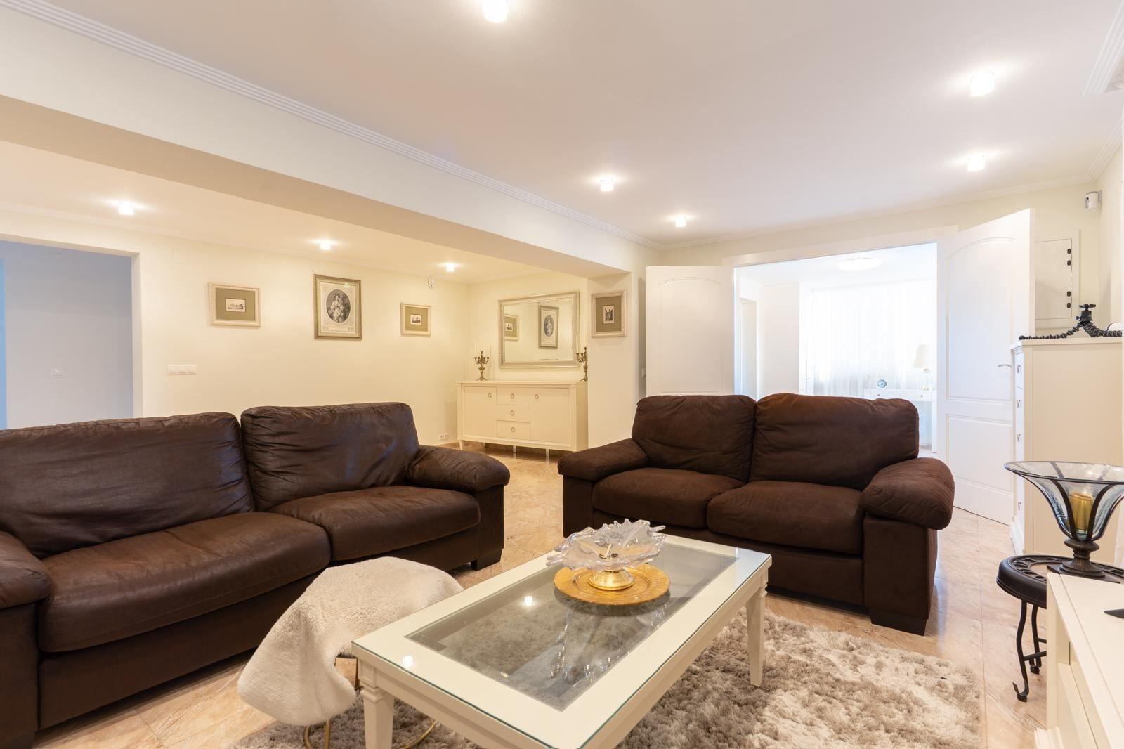 7-Bedroom Villa in Los Balcones - Los Altos del Edén, Torrevieja - Image 30