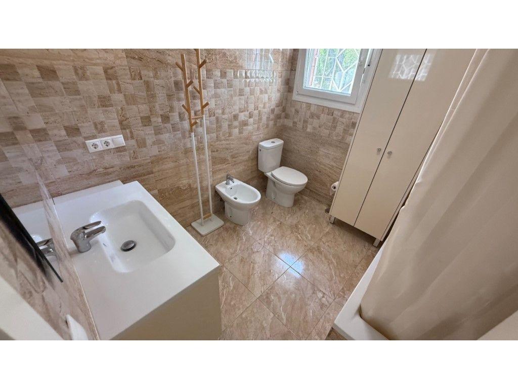 7-Bedroom Villa in Los Balcones - Los Altos del Edén, Torrevieja - Image 45