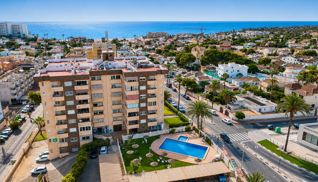 2-Bedroom Penthouse in La Zenia, Orihuela Costa - Image 1