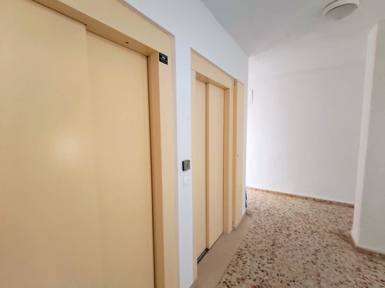 2-Bedroom Penthouse in La Zenia, Orihuela Costa - Image 15