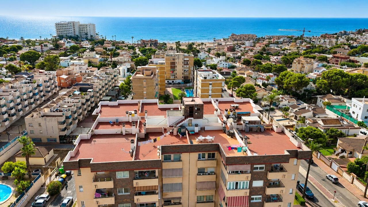 2-Bedroom Penthouse in La Zenia, Orihuela Costa - Image 23