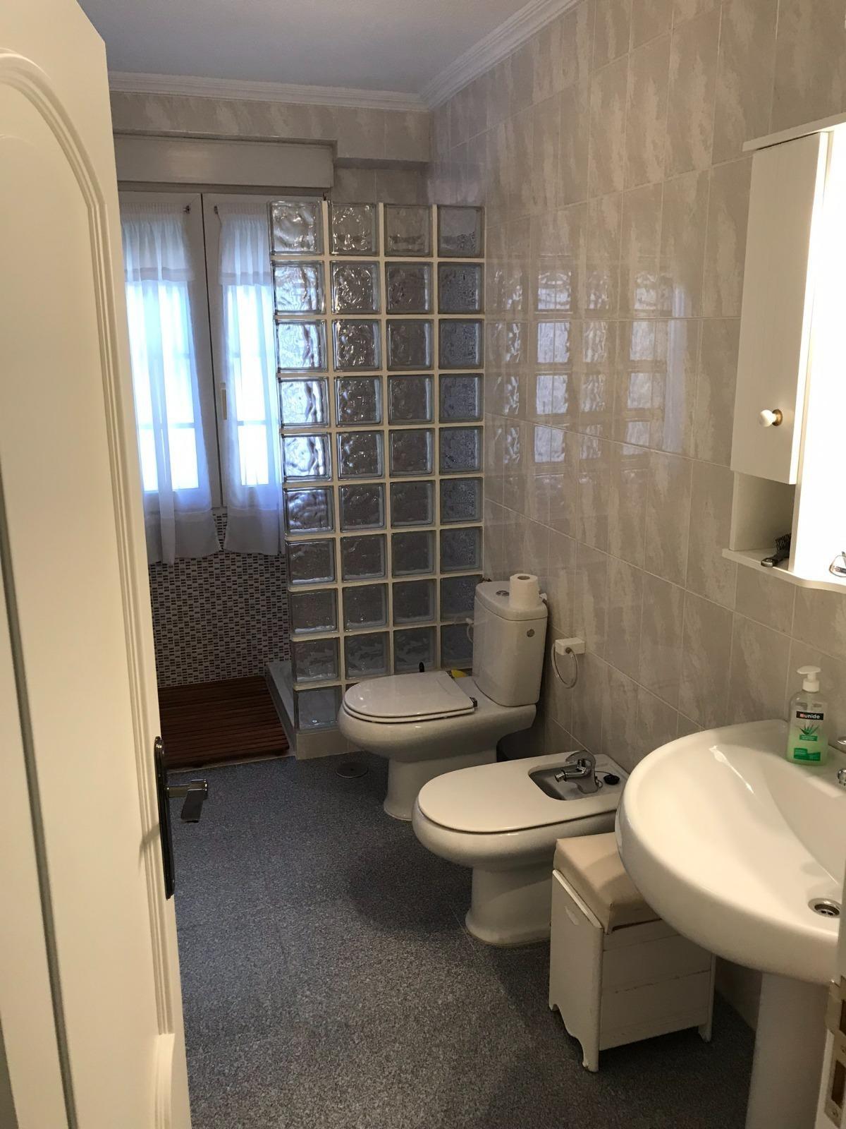 7-Bedroom Villa in Cabo Roig - Image 15