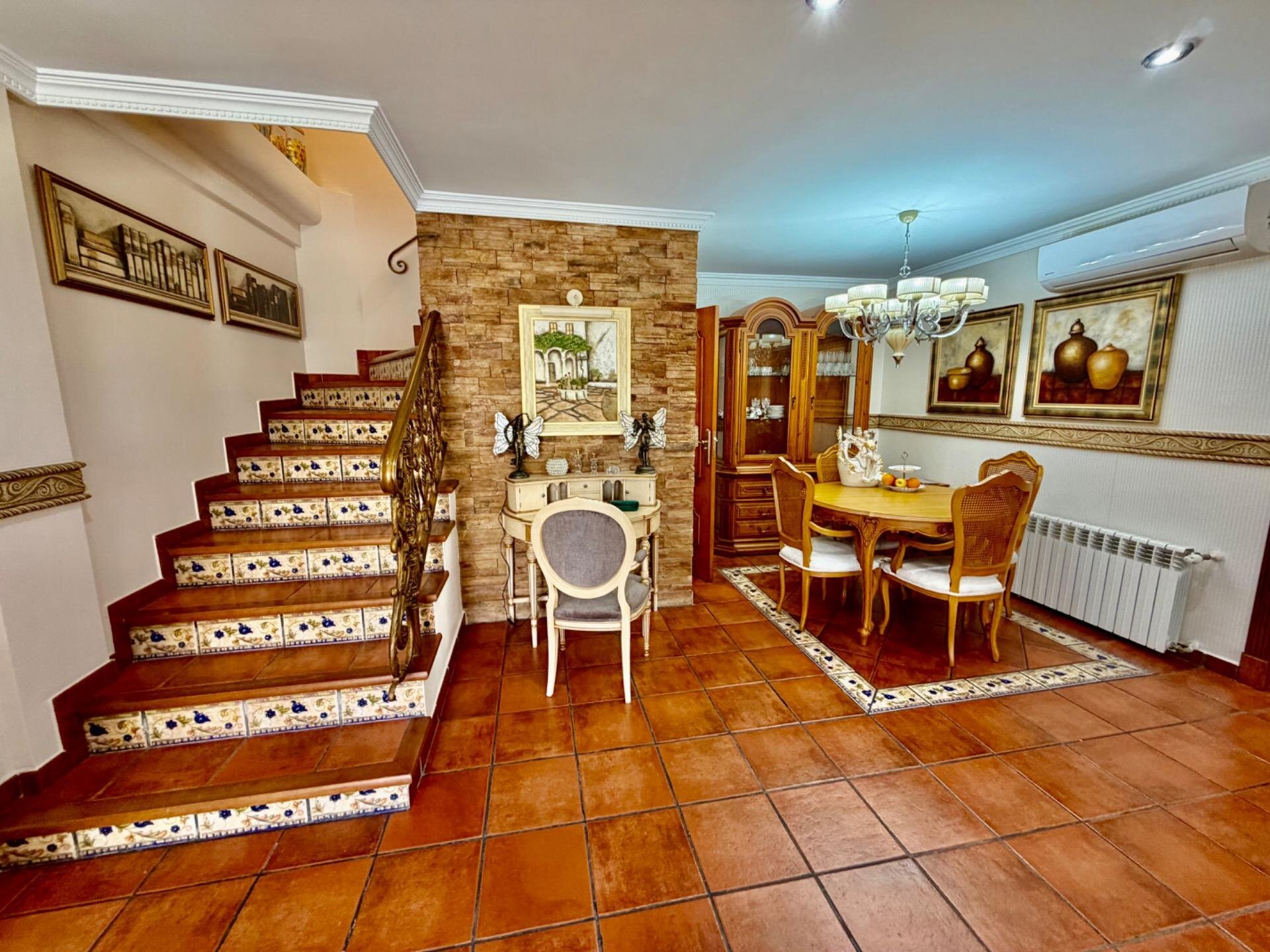 4-Bedroom House in La Zenia, Orihuela Costa - Image 10