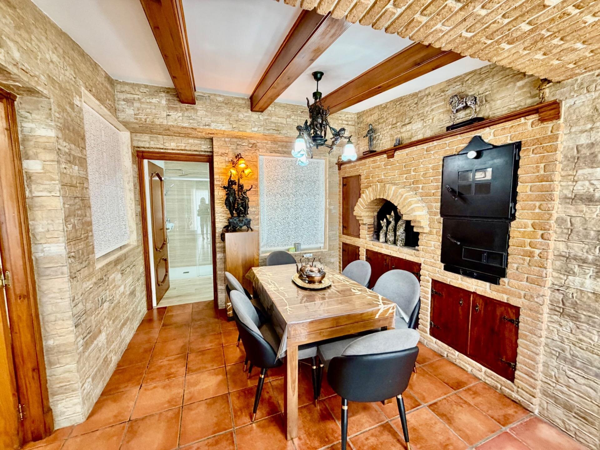 4-Bedroom House in La Zenia, Orihuela Costa - Image 19