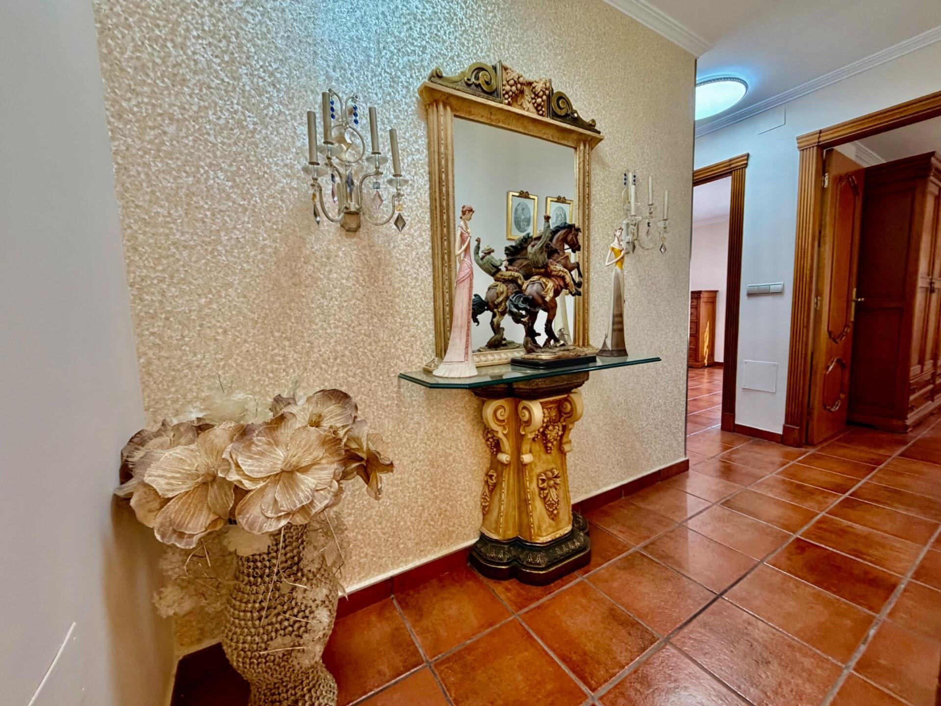 4-Bedroom House in La Zenia, Orihuela Costa - Image 23