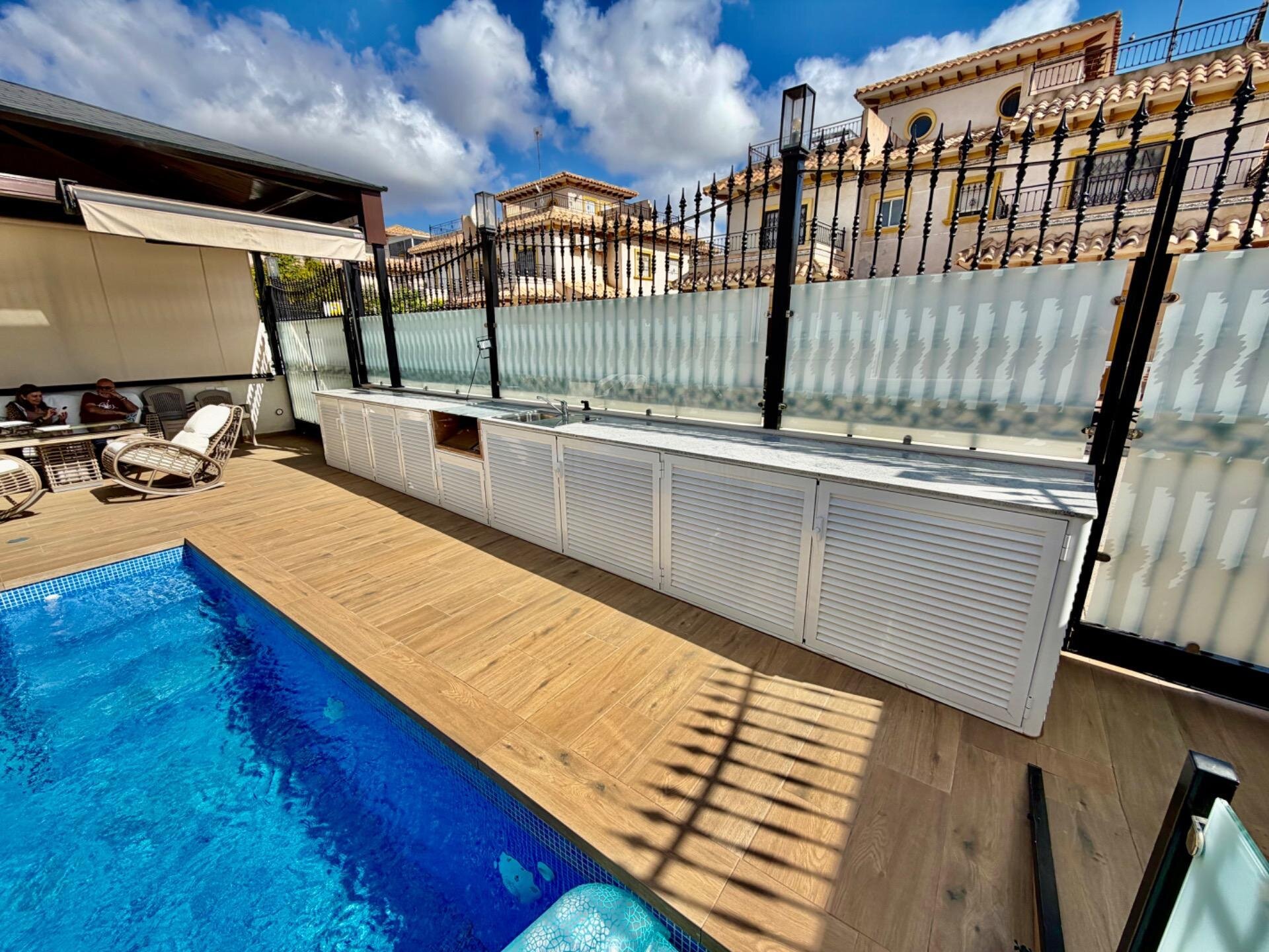 4-Bedroom House in La Zenia, Orihuela Costa - Image 39