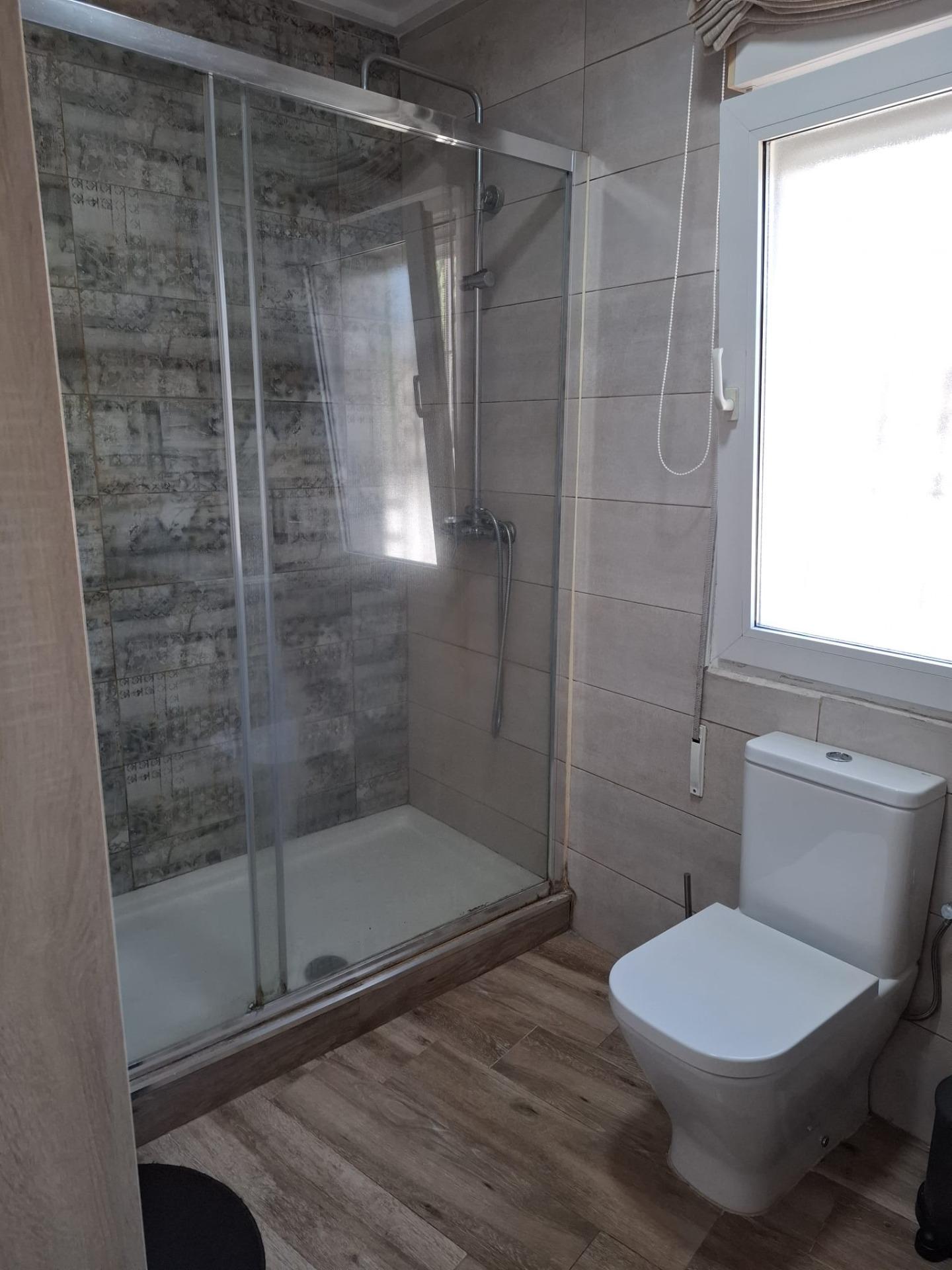 3-Bedroom House in Torrevieja - Image 8