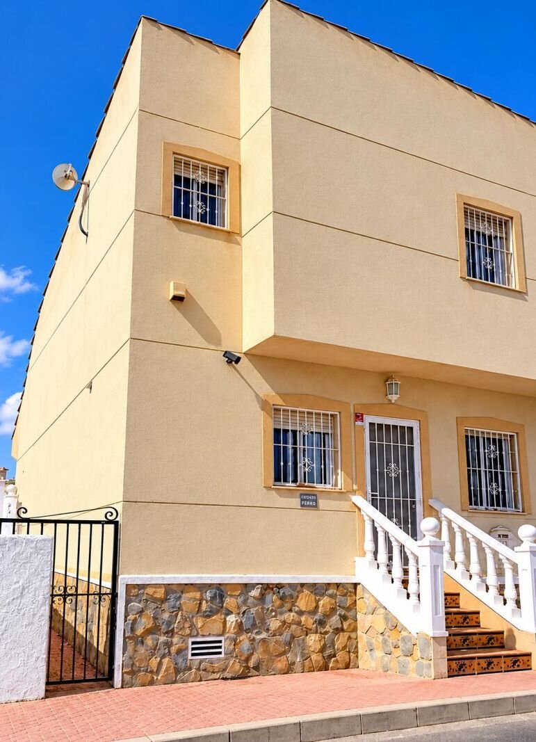3-Bedroom House in Ciudad Quesada, Rojales - Image 1