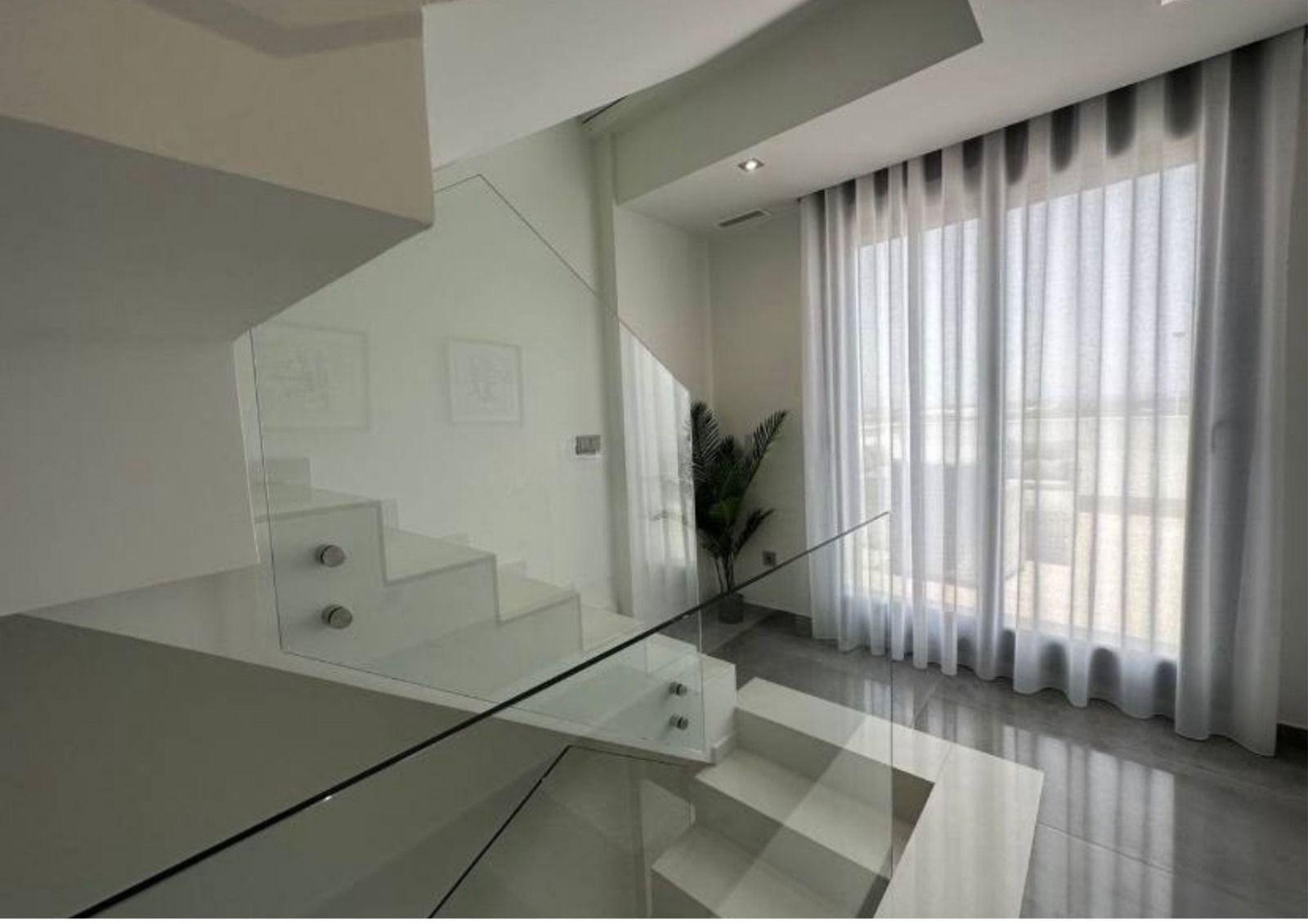 3-Bedroom Luxury Villa in  Torrevieja - Image 6