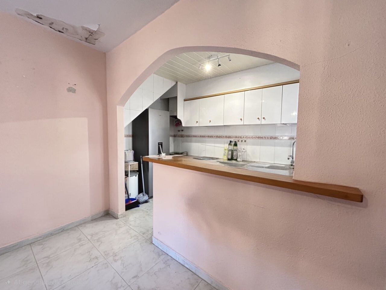 2-Bedroom Apartment in Centro, Torrevieja - Image 4