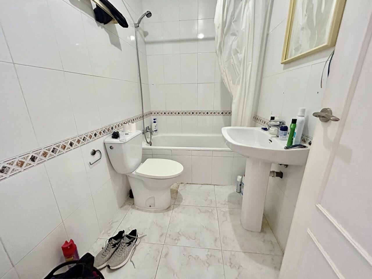 2-Bedroom Apartment in Centro, Torrevieja - Image 9