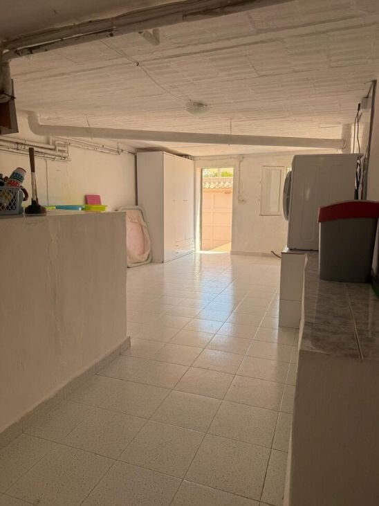 3-Bedroom Villa in Comunidad Valenciana, Almoradi - Image 12