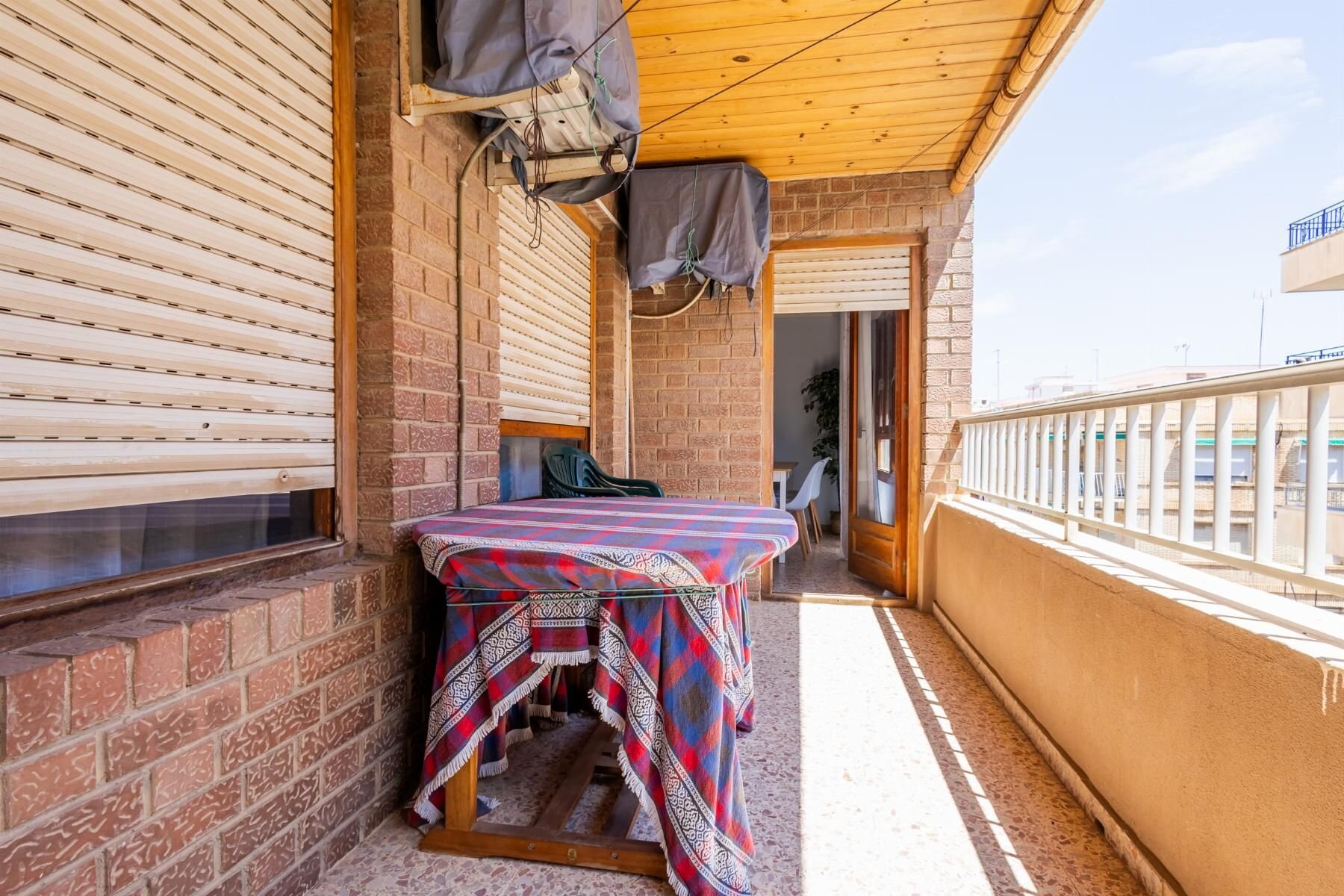 3-Bedroom Apartment in Acequion, Torrevieja - Image 2