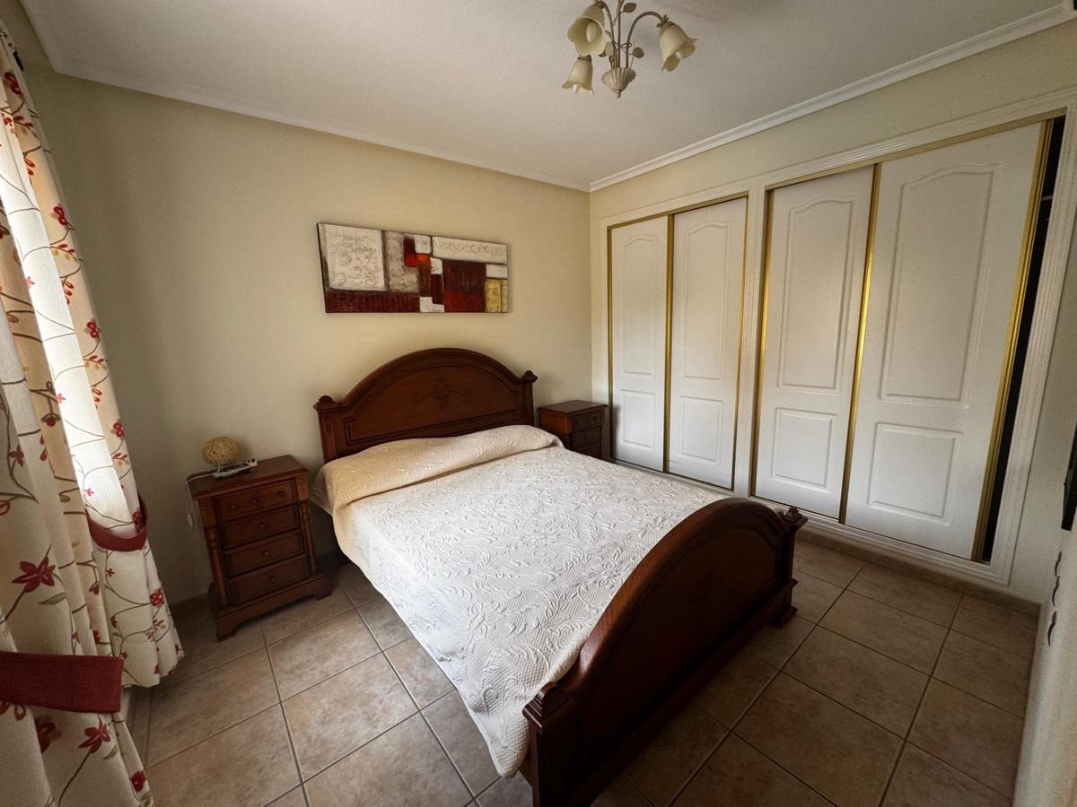 Bungalow" → "Bungalow de 4 Chambres à, Orihuela Costa | S... - Image 10