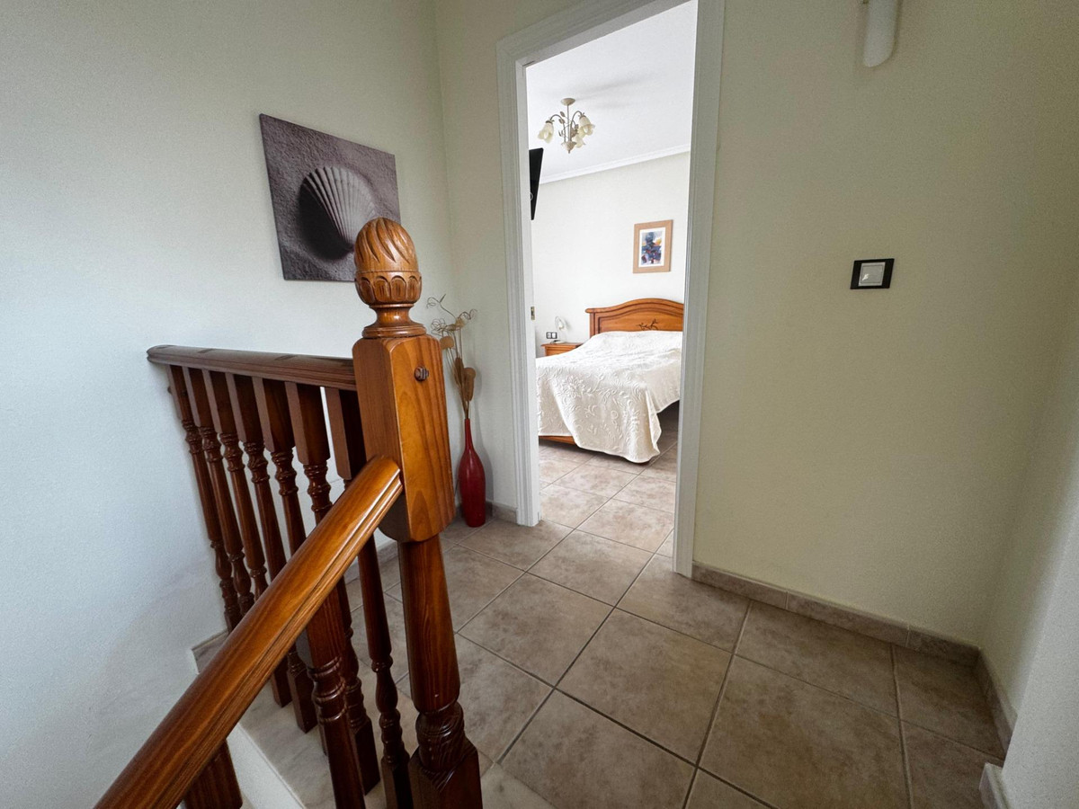 Bungalow" → "Bungalow de 4 Chambres à, Orihuela Costa | S... - Image 19