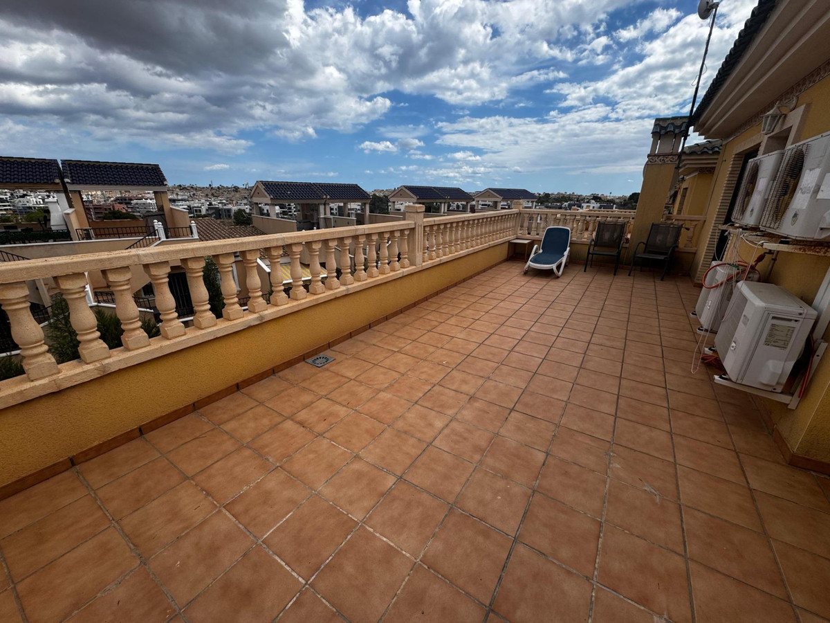 Bungalow" → "Bungalow de 4 Chambres à, Orihuela Costa | S... - Image 4