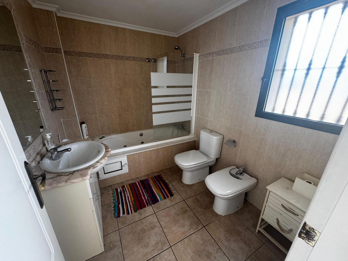 Bungalow" → "Bungalow de 4 Chambres à, Orihuela Costa | S... - Image 9