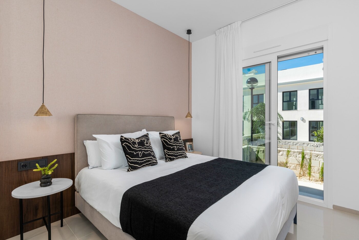 2-Bedroom Bungalow in Ciudad Quesada - Image 13