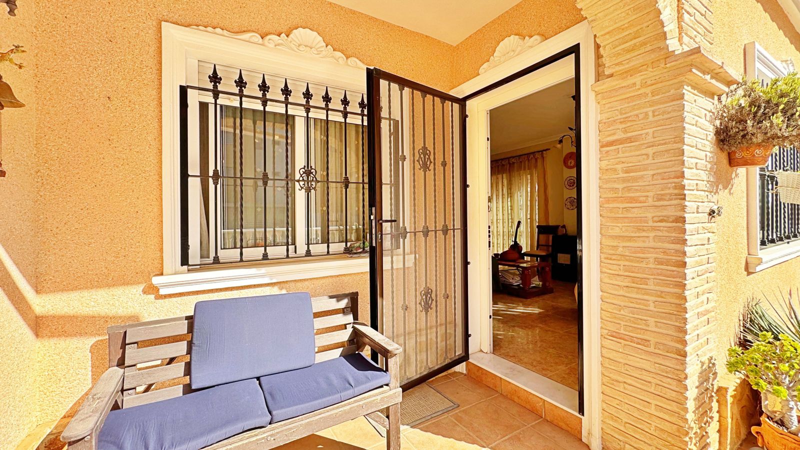 3-Bedroom House in Los Dolses, Orihuela Costa - Image 10