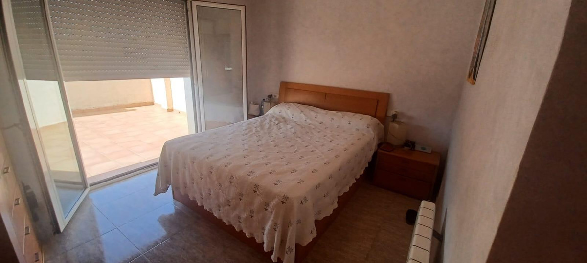 4-Bedroom Detached House in La Nucia | Sunny Casas - Cos... - Image 5