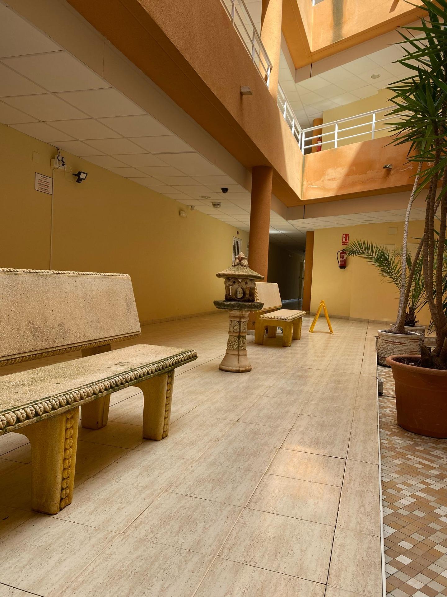 2-Bedroom Apartment in Pueblo 9, San Miguel de Salinas - Image 10