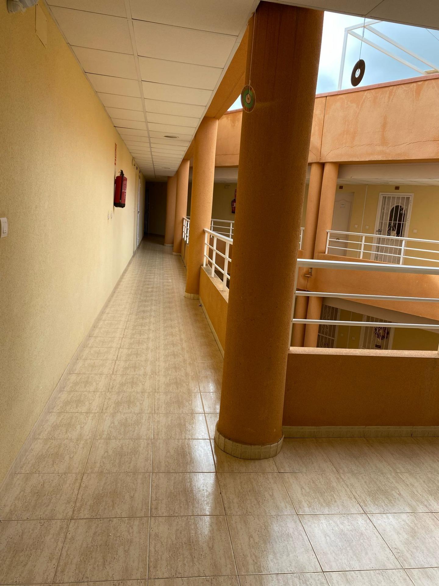 2-Bedroom Apartment in Pueblo 9, San Miguel de Salinas - Image 15