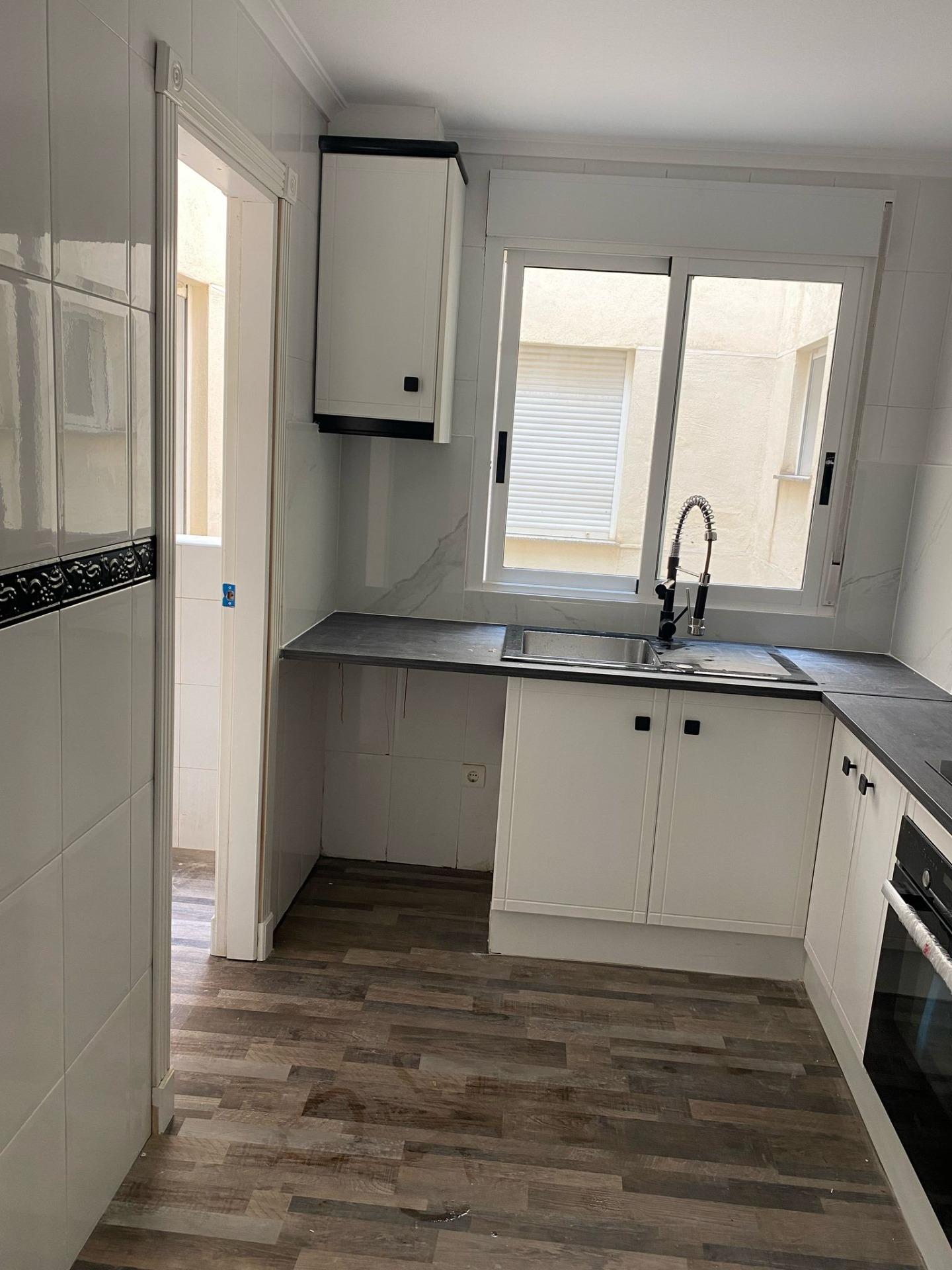 2-Bedroom Apartment in Pueblo 9, San Miguel de Salinas - Image 19