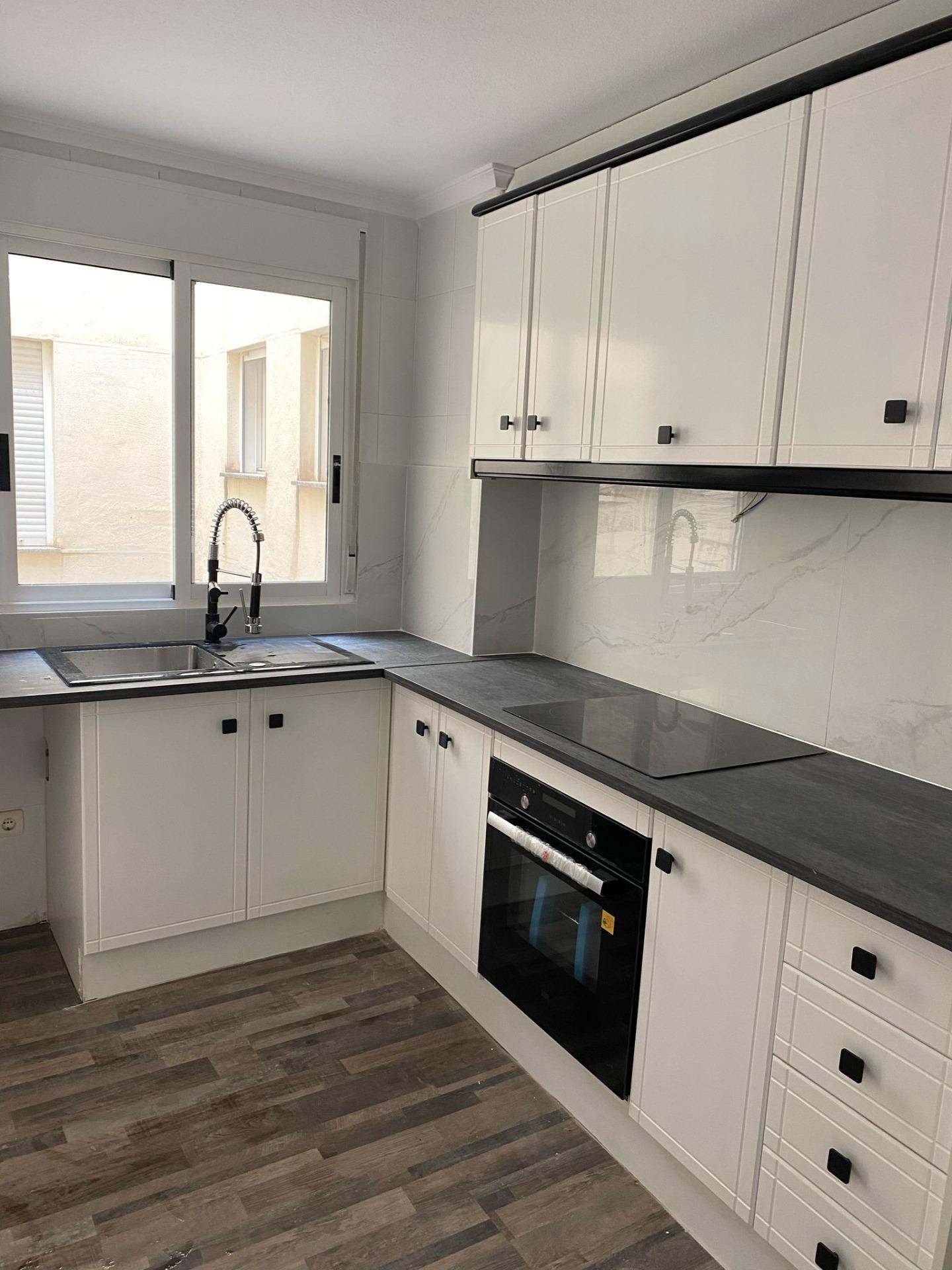 2-Bedroom Apartment in Pueblo 9, San Miguel de Salinas - Image 23