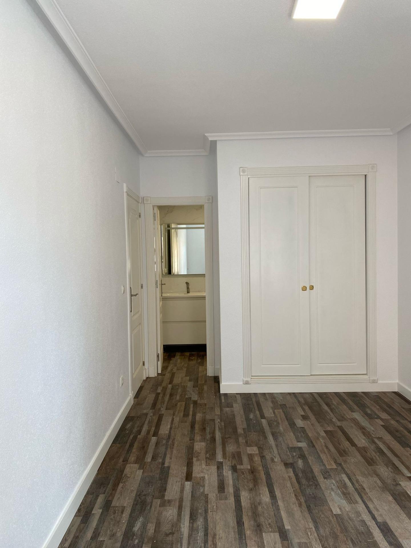 2-Bedroom Apartment in Pueblo 9, San Miguel de Salinas - Image 41