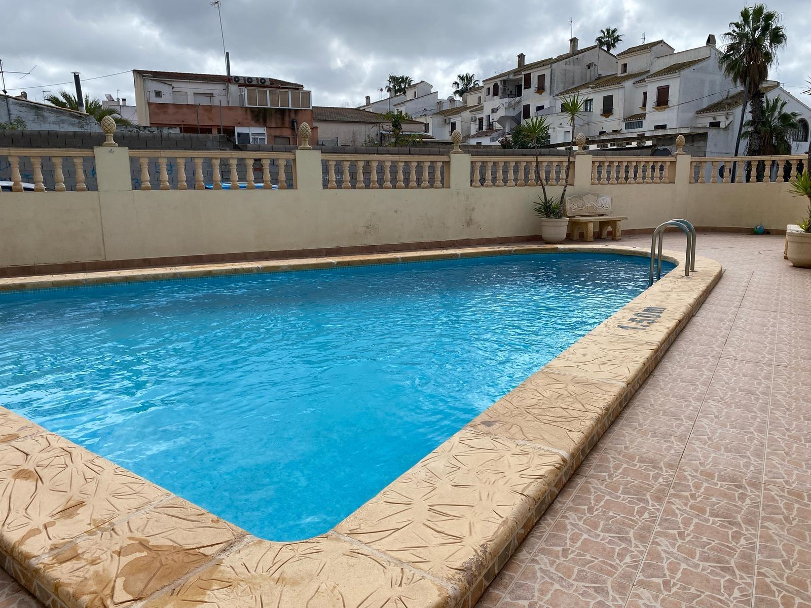 2-Bedroom Apartment in Pueblo 9, San Miguel de Salinas - Image 5