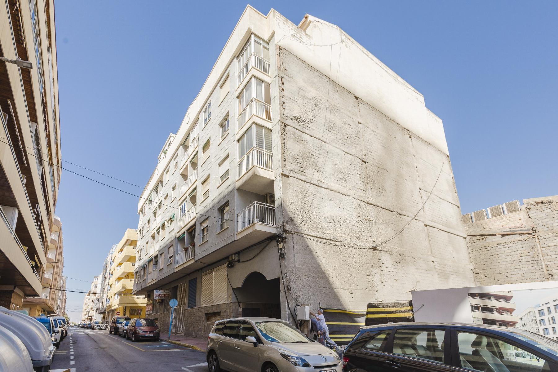 3-Bedroom Apartment in Acequion, Torrevieja - Image 37