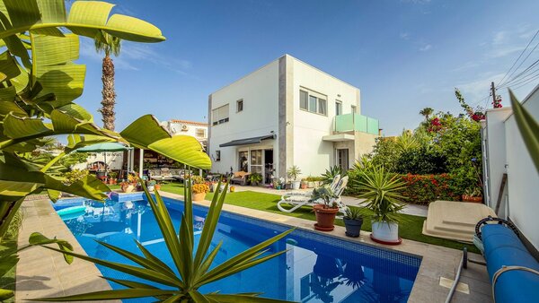 2-Bedroom Villa in Centro, Torrevieja