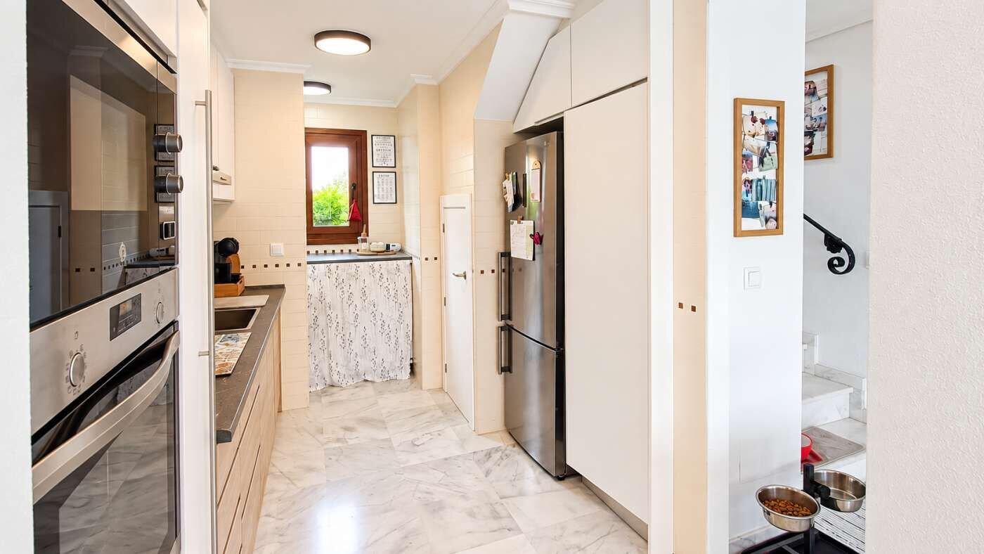 Villa de 3 Dormitorios en Comunidad Valenciana, Algorfa - Image 11
