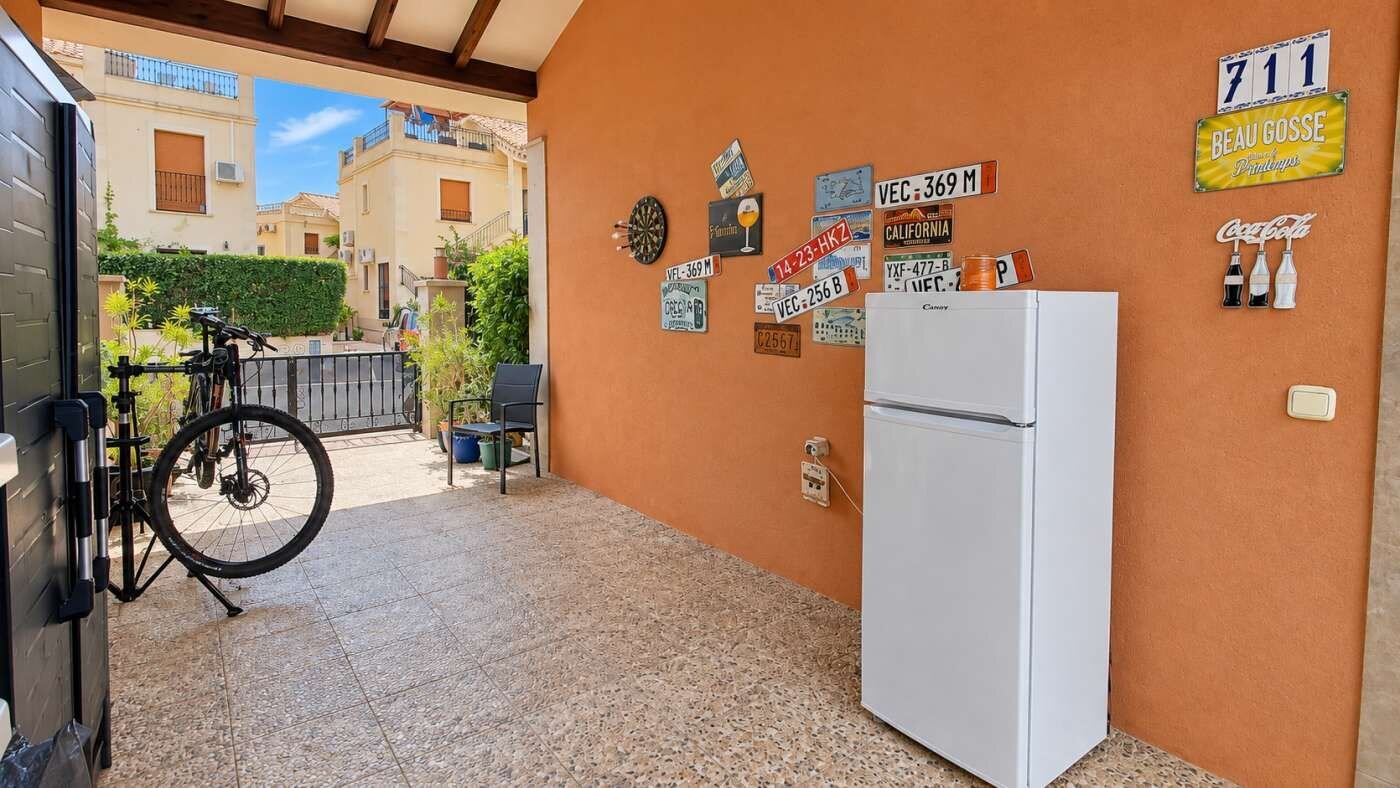 Villa de 3 Dormitorios en Comunidad Valenciana, Algorfa - Image 48