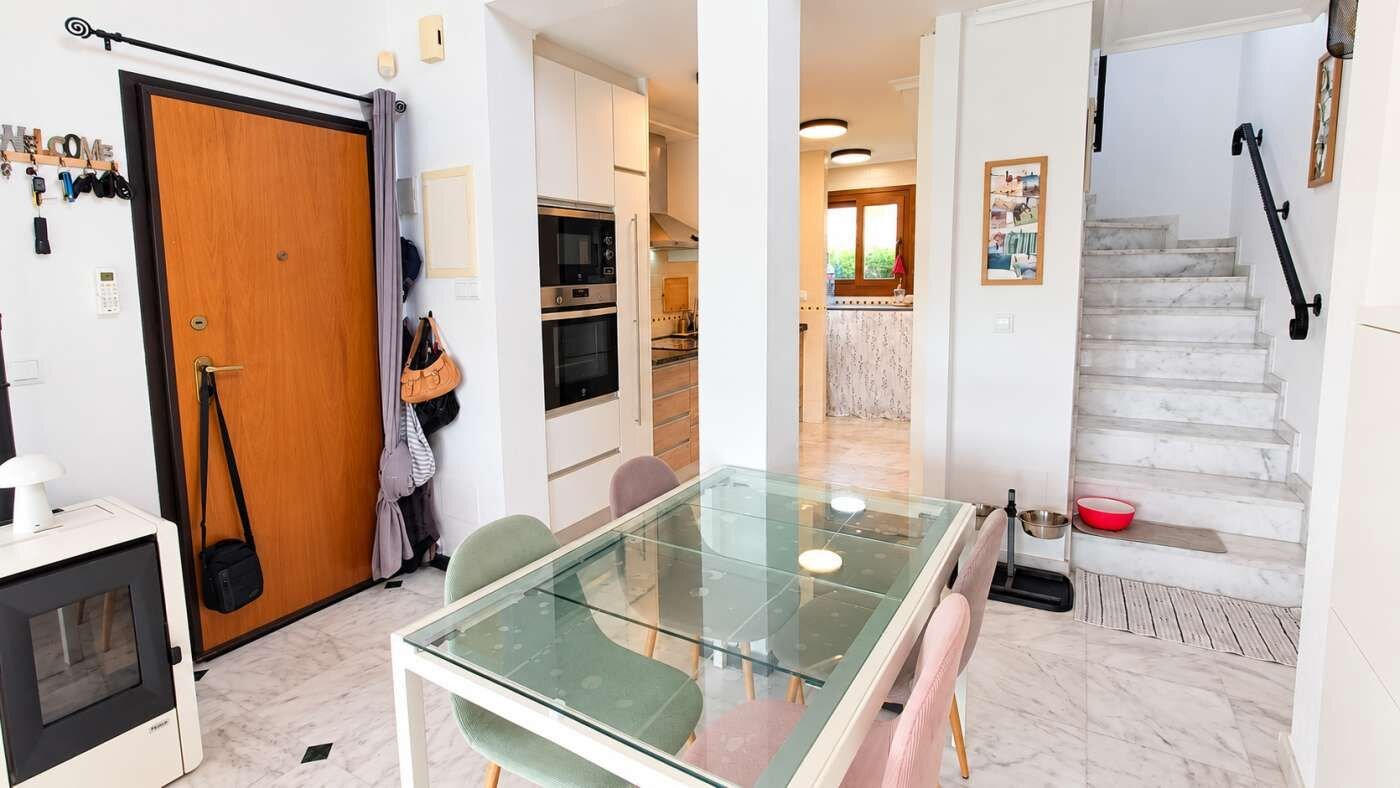 Villa de 3 Dormitorios en Comunidad Valenciana, Algorfa - Image 9