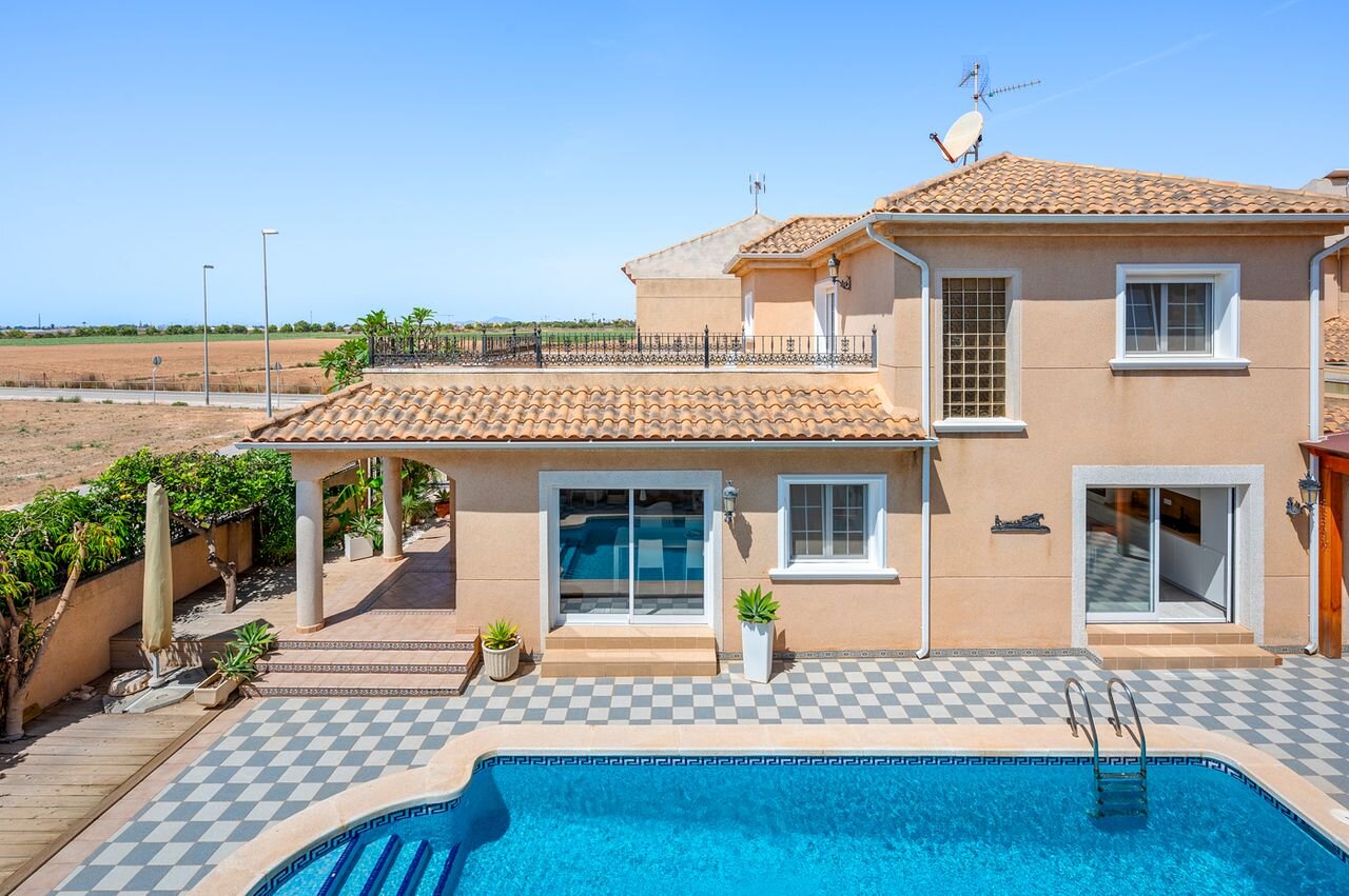 Villa de 7 Dormitorios en Pilar de la Horadada - Image 31