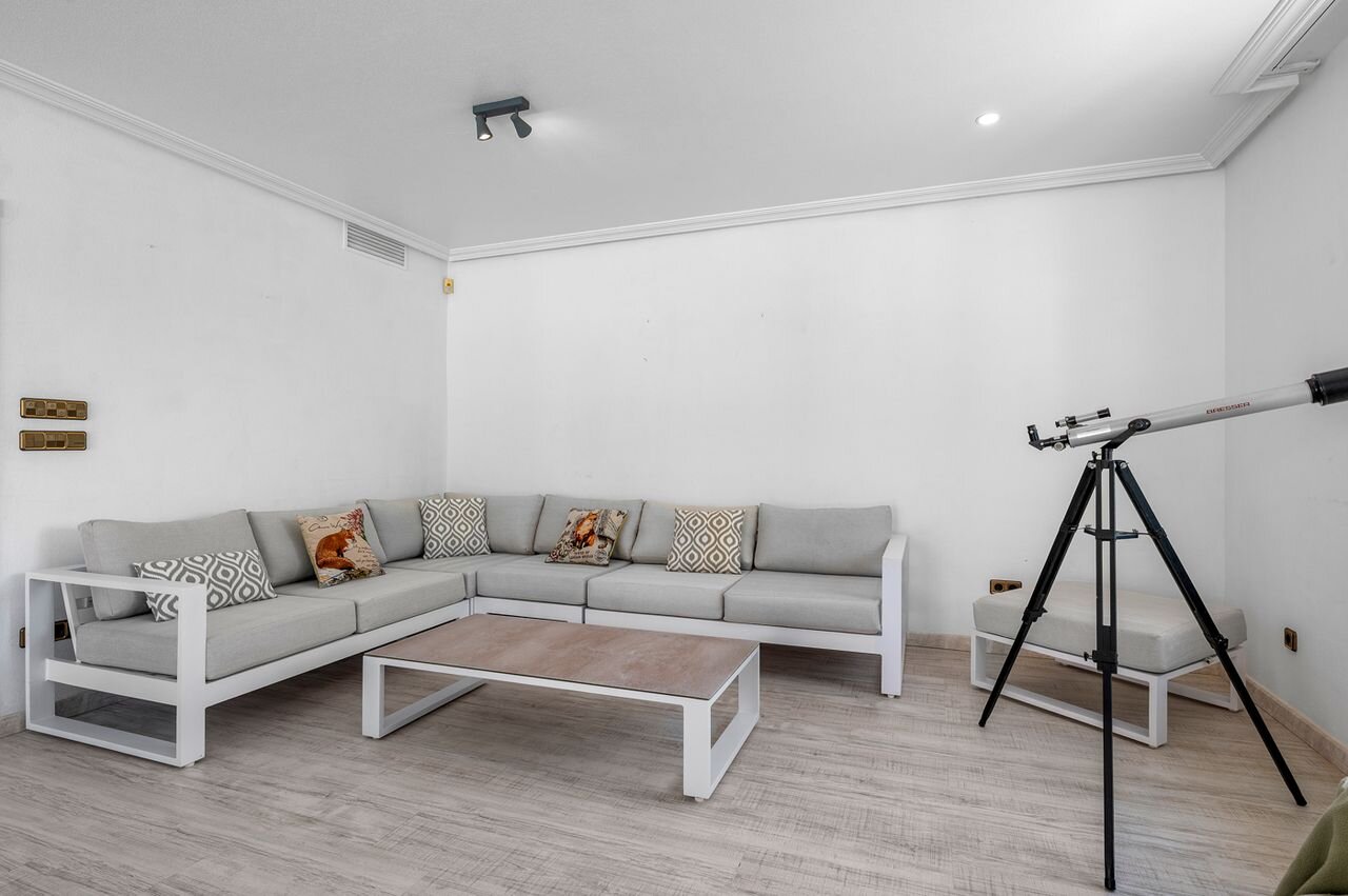 Villa de 7 Dormitorios en Pilar de la Horadada - Image 35